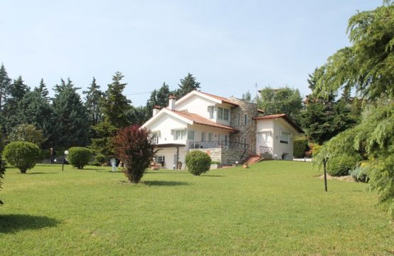 For Sale &#8211; Detached house 250 m²