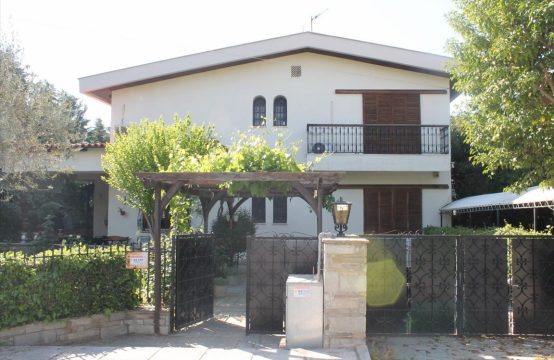 For Sale &#8211; Detached house 250 m²