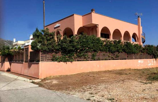 For Sale &#8211; Detached house 211 m²