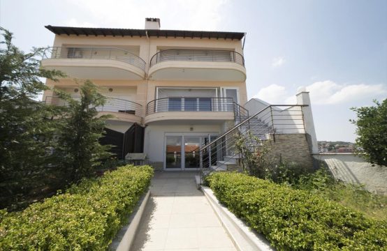 For Sale &#8211; Maisonette 235 m²