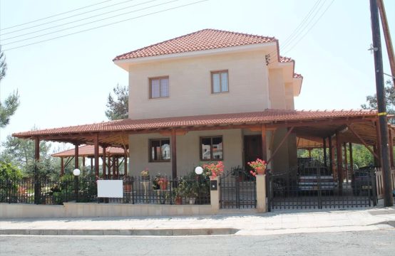 For Sale &#8211; Detached house 240 m²