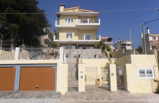 For Sale &#8211; Detached house 360 m²