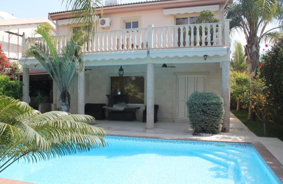 For Sale &#8211; Villa 400 m²