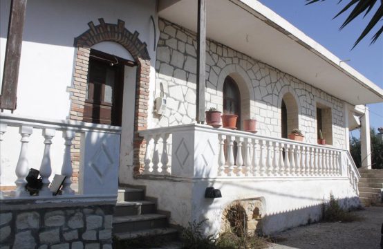 For Sale &#8211; Detached house 200 m²