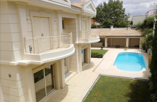 For Sale &#8211; Villa 840 m²