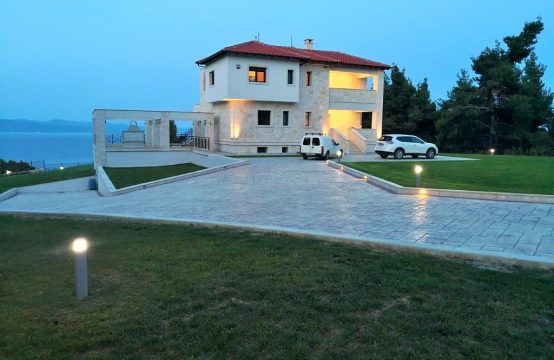 For Sale &#8211; Villa 600 m²