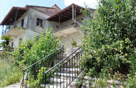 For Sale &#8211; Detached house 220 m²