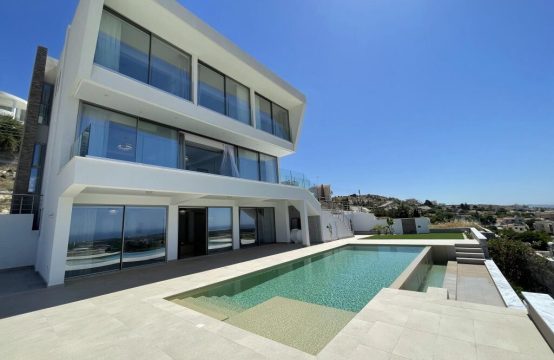 For Sale &#8211; Villa 440 m²