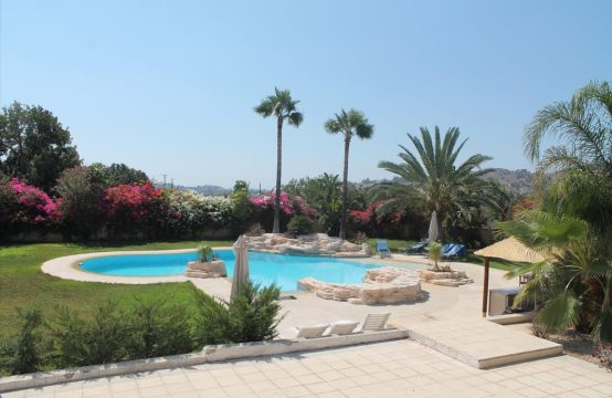 For Sale &#8211; Villa 630 m²