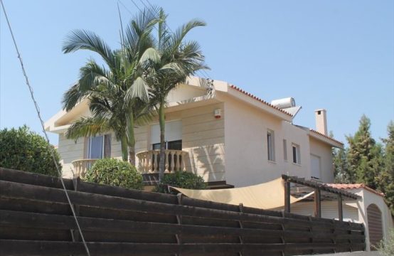 For Sale &#8211; Villa 300 m²