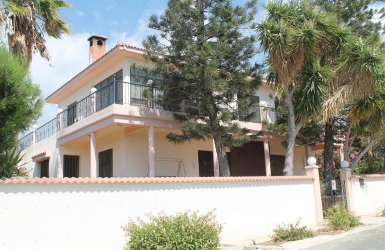 For Sale &#8211; Villa 350 m²