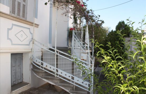 For Sale &#8211; Villa 300 m²