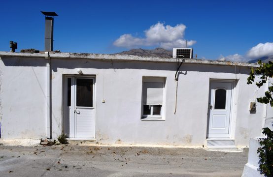 For Sale &#8211; Detached house 300 m²