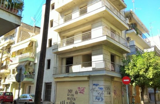 For Sale &#8211; Building 330 m²