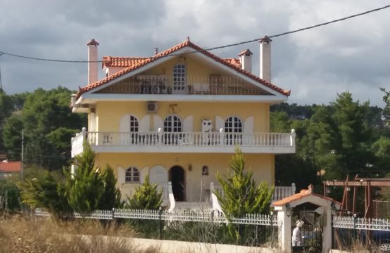 For Sale &#8211; Villa 382 m²