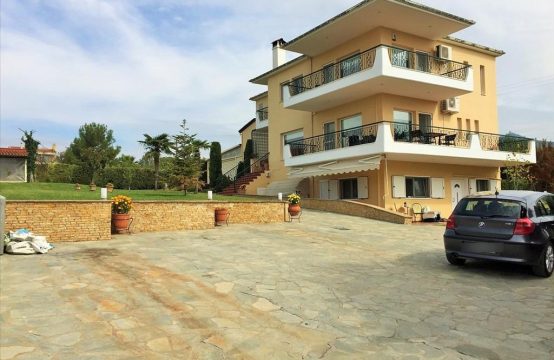 For Sale &#8211; Detached house 440 m²