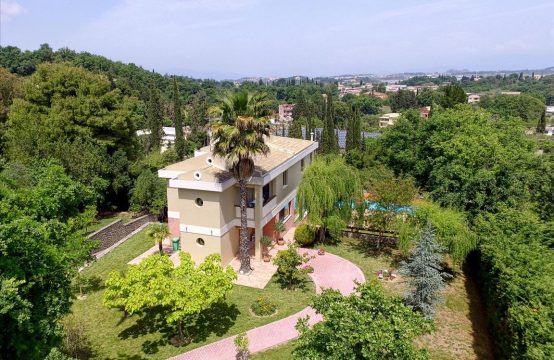 For Sale &#8211; Villa 290 m²