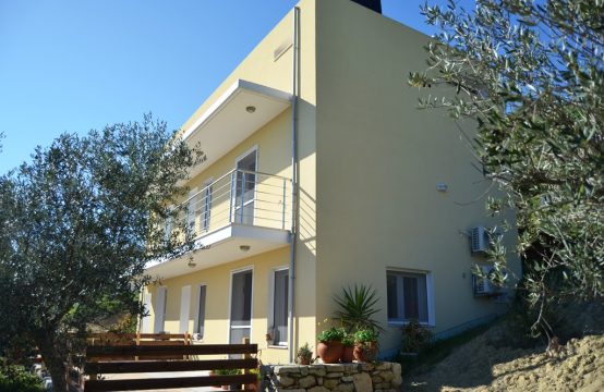 For Sale &#8211; Detached house 152 m²