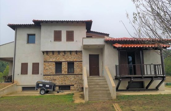 For Sale &#8211; Villa 298 m²