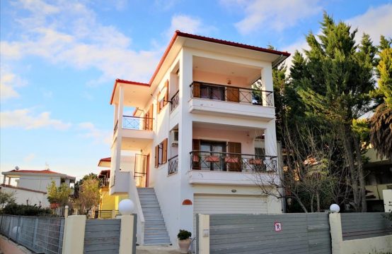 For Sale &#8211; Detached house 215 m²