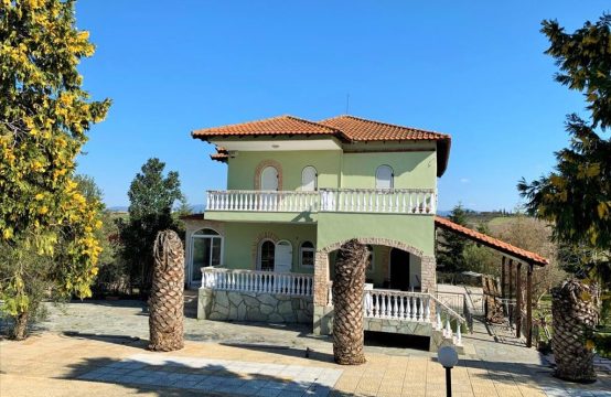 For Sale &#8211; Detached house 350 m²