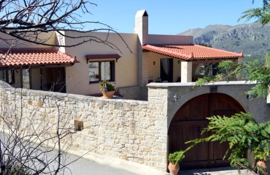 For Sale &#8211; Detached house 336 m²