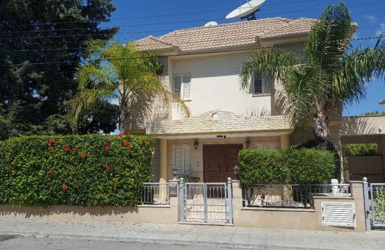 For Sale &#8211; Villa 320 m²