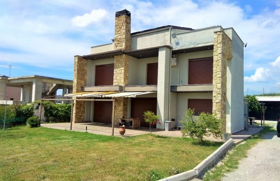 For Sale &#8211; Detached house 270 m²