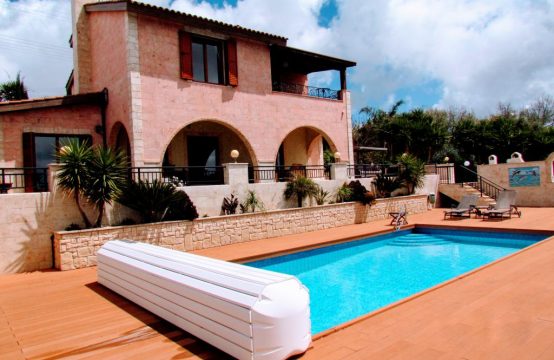 For Sale &#8211; Villa 260 m²