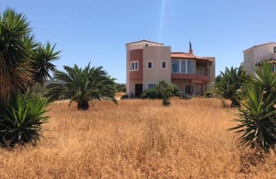 For Sale &#8211; Detached house 200 m²