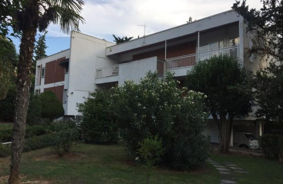 For Sale &#8211; Detached house 650 m²