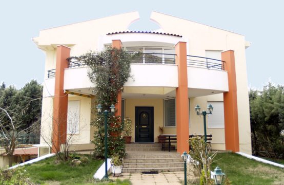 For Sale &#8211; Detached house 300 m²