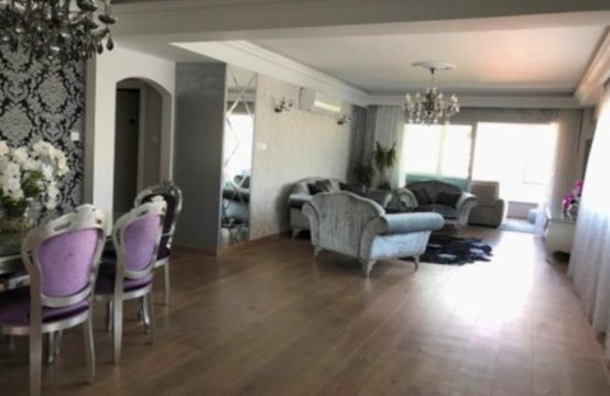 For Sale &#8211; Flat 162 m²