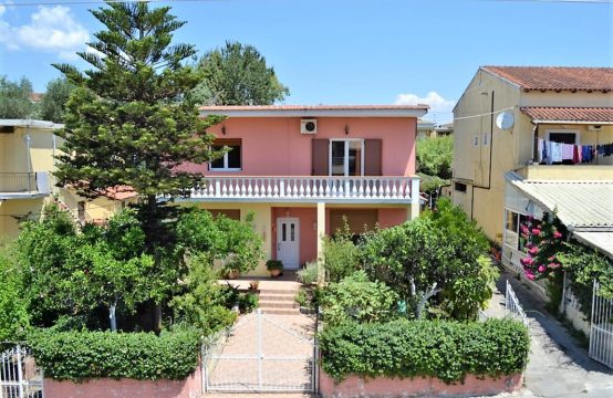 For Sale &#8211; Detached house 200 m²