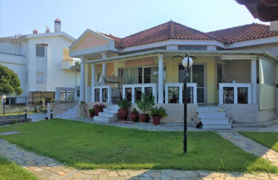 For Sale &#8211; Detached house 400 m²