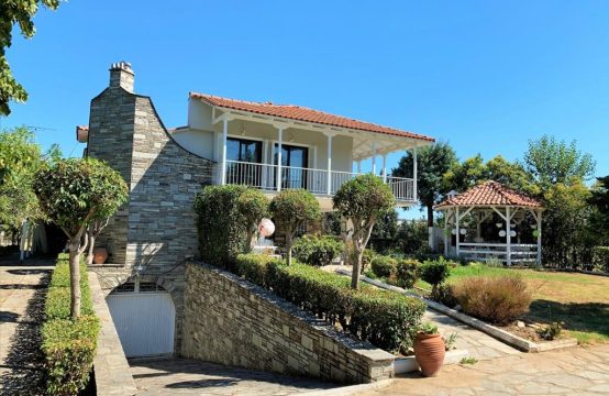 For Sale &#8211; Detached house 178 m²