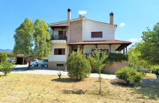 For Sale &#8211; Detached house 304 m²