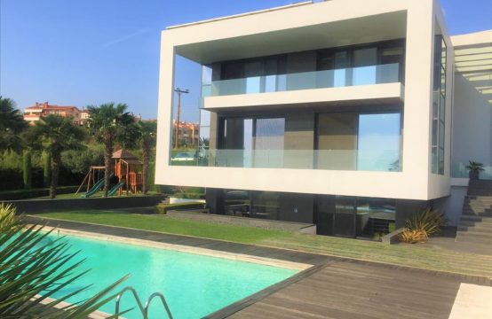 For Sale &#8211; Villa 400 m²