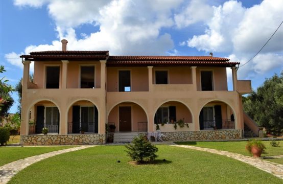 For Sale &#8211; Detached house 260 m²