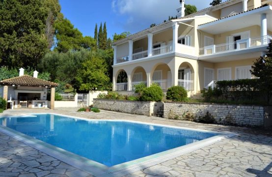 For Sale &#8211; Villa 550 m²