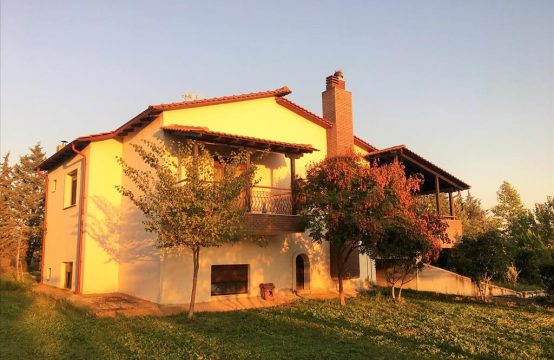 For Sale &#8211; Detached house 280 m²