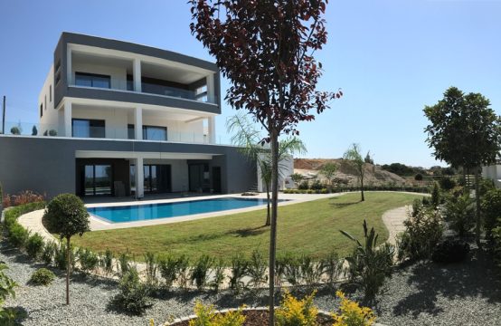 For Sale &#8211; Villa 766 m²