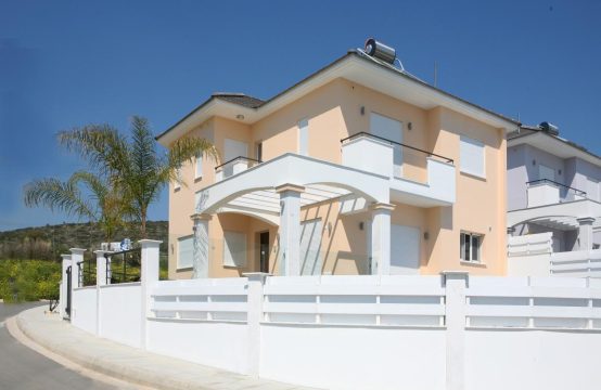 For Sale &#8211; Villa 249 m²