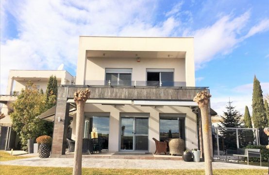 For Sale &#8211; Villa 170 m²