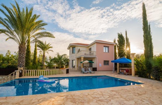 For Sale &#8211; Villa 210 m²