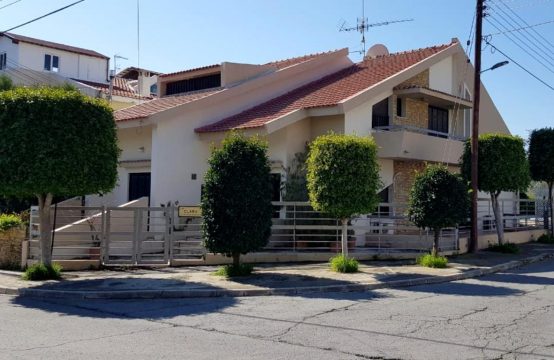 For Sale &#8211; Villa 300 m²