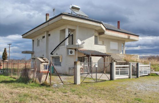 For Sale &#8211; Detached house 300 m²