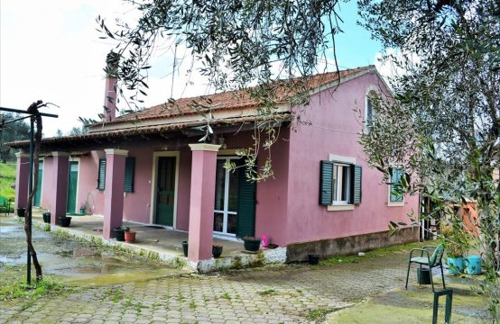 For Sale &#8211; Detached house 220 m²