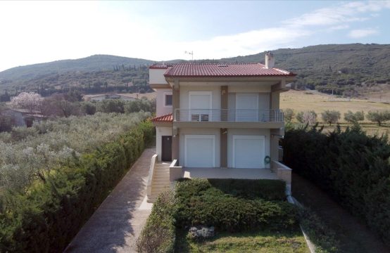 For Sale &#8211; Detached house 400 m²