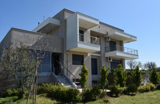 For Sale &#8211; Detached house 380 m²